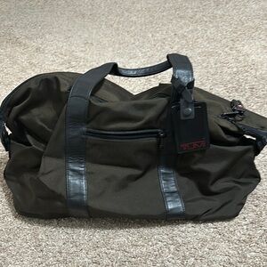 Tumi | Bags | Tumi Villa Lucca City Business Bag Leather Saffiano